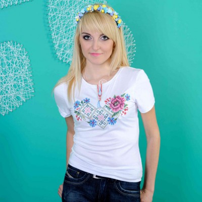 Embroidered t-shirt "Green Ornament on White"